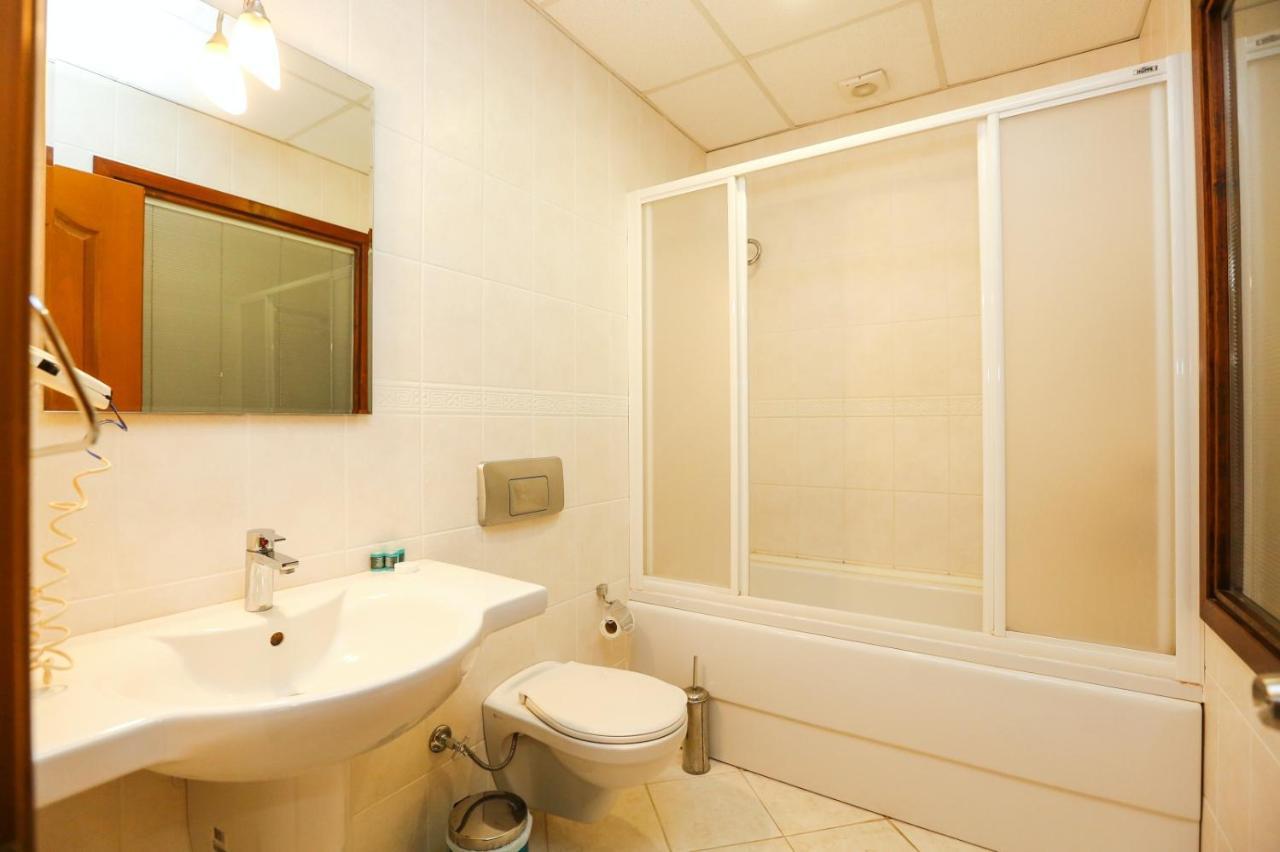 Gocek Unlu Hotel Göcek Exterior foto